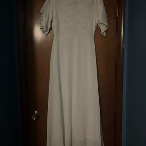 Elegant White Lace Dress